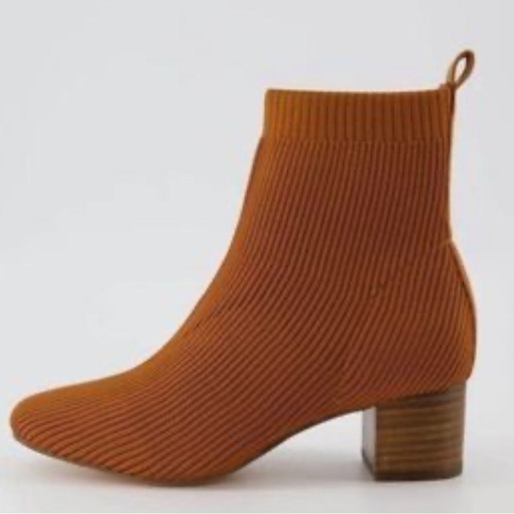 Joie Neely Ribbed Knit Sock Ankle Boot in Burnt Orange size 7.5